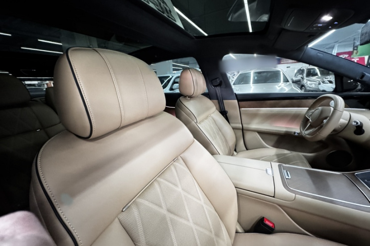 鸿蒙智行 享界S9 2024款 纯电 Ultra 四驱旗舰版中控内饰7001