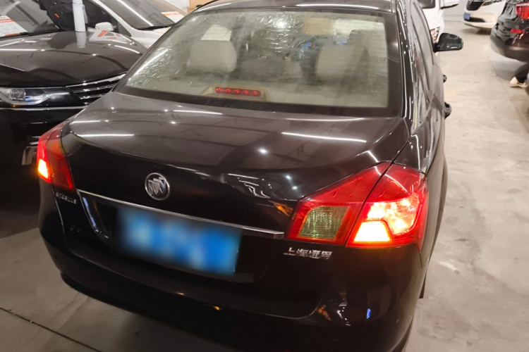 别克 凯越 2013款 1.5L 自动尊享型车身外观6004