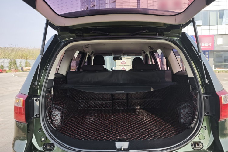 陆风X8 2017款 2.0T 汽油4X4豪华型局部细节23