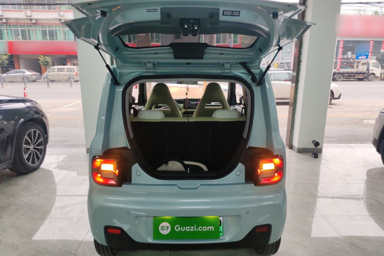 吉利银河 2024款 熊猫mini 200km 耐力熊机舱底盘23