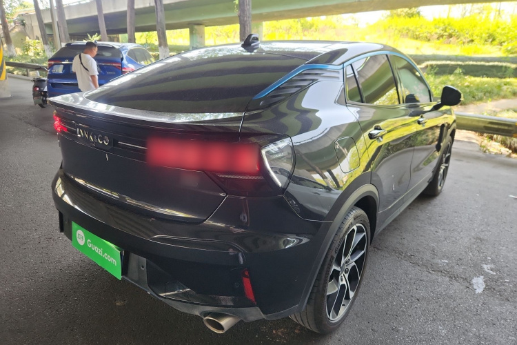 领克05 2022款 2.0TD 两驱耀Halo车身外观7