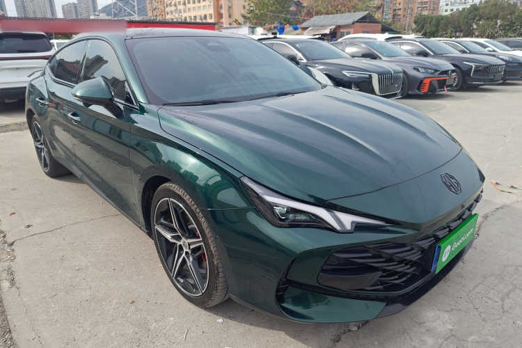 名爵 MG7 2025款 2.0T Trophy+ 超级智驾版车身外观3