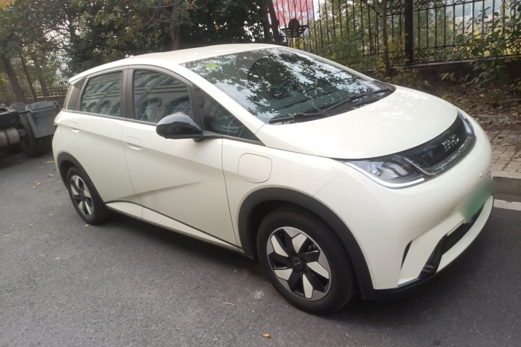 比亚迪 海豚 2025款 420km 自由版车身外观3