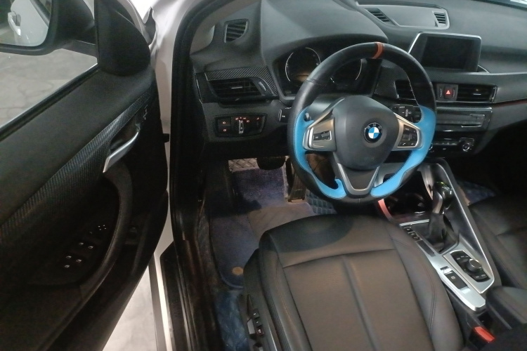 宝马X1 2019款 sDrive20Li 领先型中控内饰20