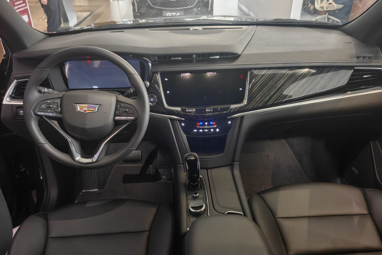 凯迪拉克XT6 2022款 2.0T 七座两驱豪华型中控内饰7001