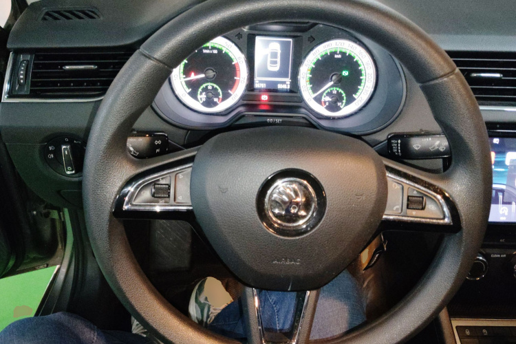 斯柯达 明锐 2019款 TSI280 DSG豪华版中控内饰13