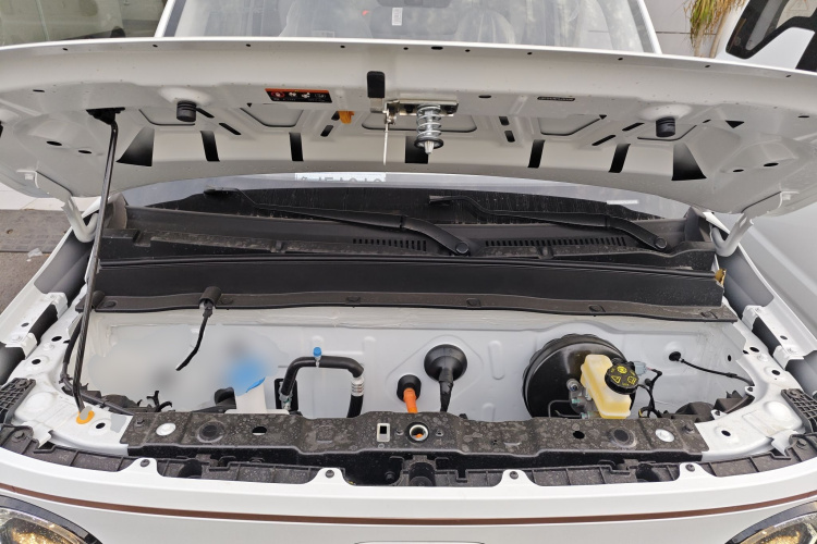 吉利银河 2024款 熊猫mini 200km 耐力熊机舱底盘24