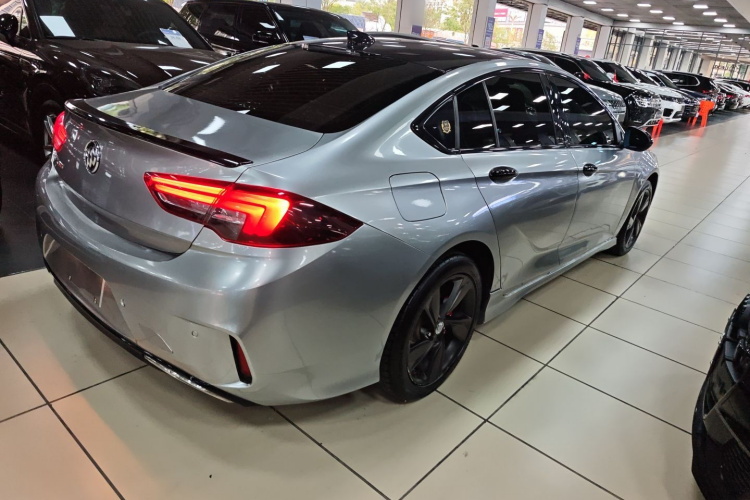 别克 君威 2019款 GS 28T 精英型 国VI车身外观7