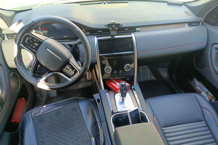 路虎 发现运动版 2022款 249PS R-Dynamic S 性能版 5座中控内饰12