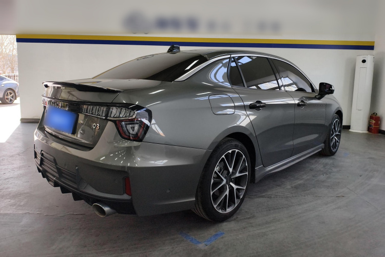 领克03 2021款 2.0TD 自动劲 冠军版车身外观7