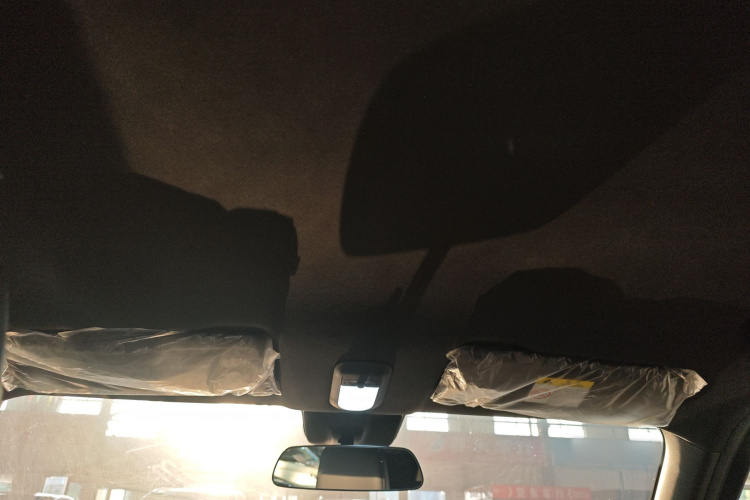 宝骏悦也Plus 2025款 旗舰版 5座中控内饰22