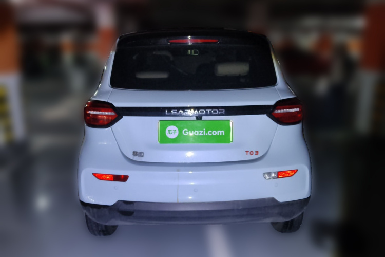 零跑汽车 零跑T03 2023款 403智享版车身外观6004