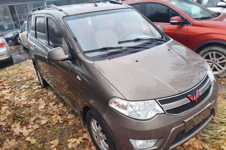 五菱汽车 五菱宏光 2014款 1.2L S标准型国IV车身外观6002