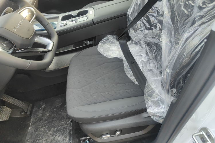 奇瑞 风云T8 2025款 1.5T 130km 舒适版5座中控内饰19