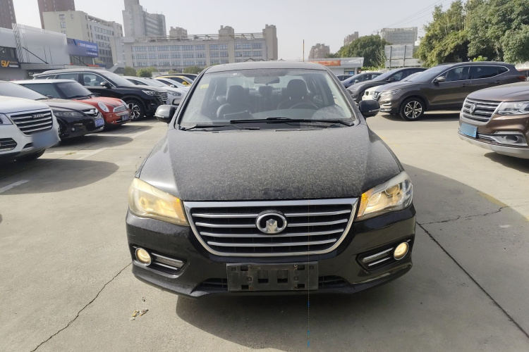 长城C50 2014款 升级版 1.5T 手动精英型车身外观2