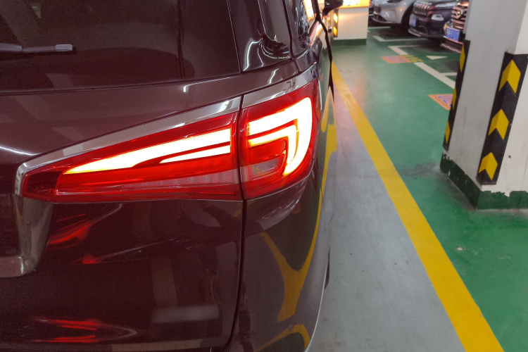 别克GL8 2017款 ES 28T 舒适型 国V车身外观9