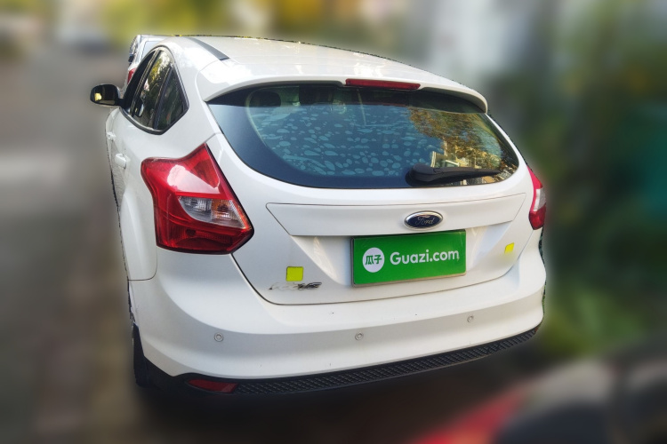 福特 福克斯 2012款 两厢 1.6L 手动舒适型车身外观6