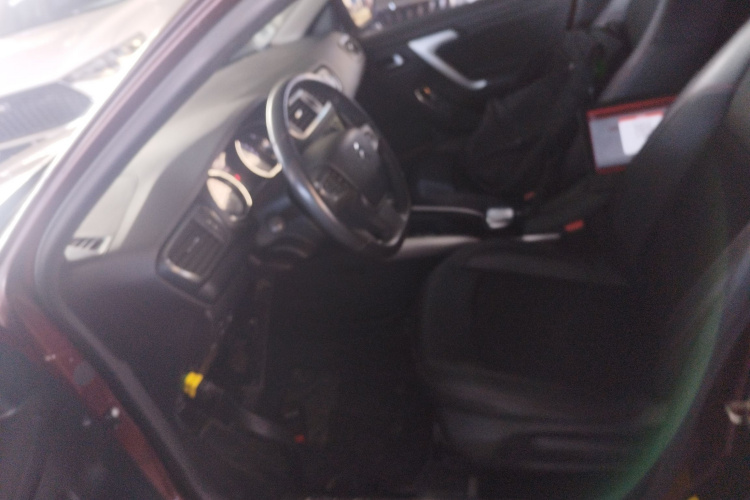 雪铁龙C3-XR 2015款 1.6L 自动先锋型局部细节19