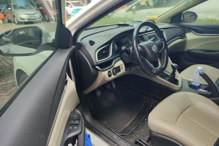 别克 英朗 2018款 15T 手动精英型 国V中控内饰20