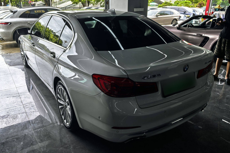 宝马5系新能源 2020款 530Le 先锋版车身外观6003