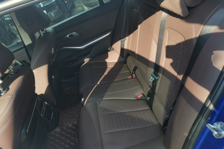 宝马3系 2020款 320Li M运动套装中控内饰7004