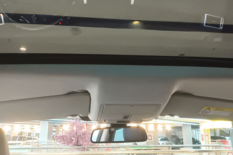 路虎 发现神行 2016款 2.0T HSE中控内饰22