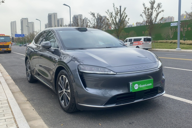 鸿蒙智行 智界R7 2025款 增程 251km Max车身外观6002