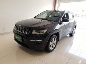 Jeep 指南者 2020款 220T 自动精英版