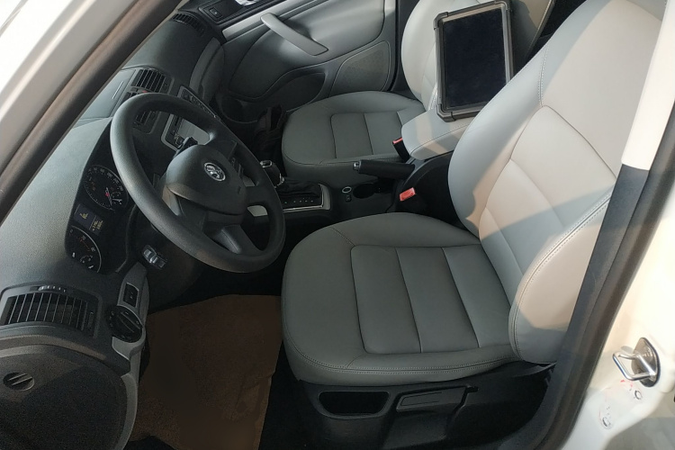 斯柯达 明锐 2014款 1.4TSI DSG逸俊版中控内饰19