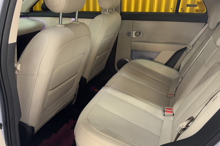 firefly萤火虫 2025款 发光版中控内饰7002