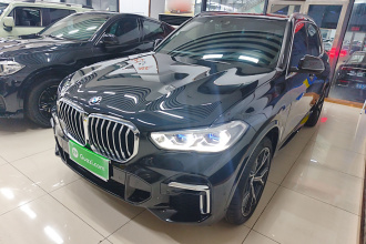 宝马X5 2022款 改款 xDrive 40Li M运动套装