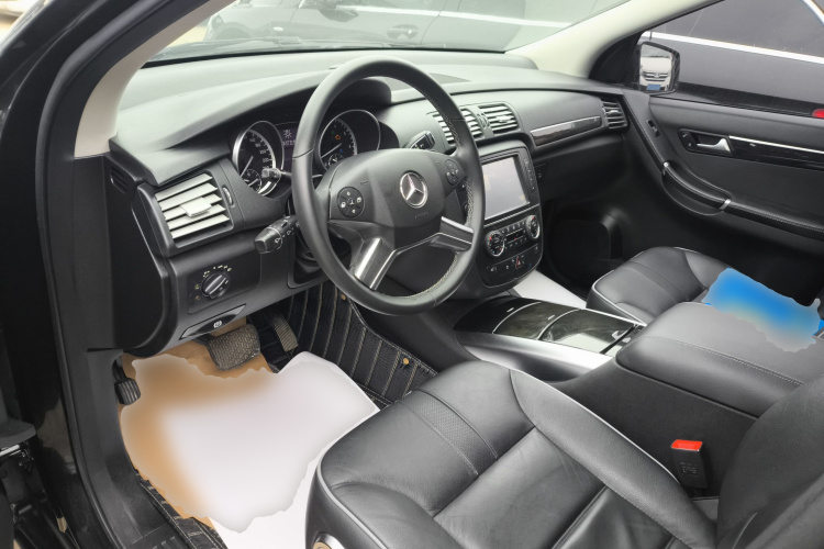 奔驰R级 2017款 R 320 4MATIC 商务型臻藏版中控内饰7003