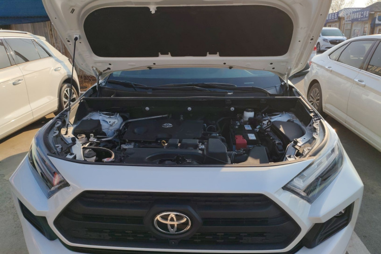 丰田 RAV4荣放 2023款 2.0L CVT四驱探险Plus版局部细节24