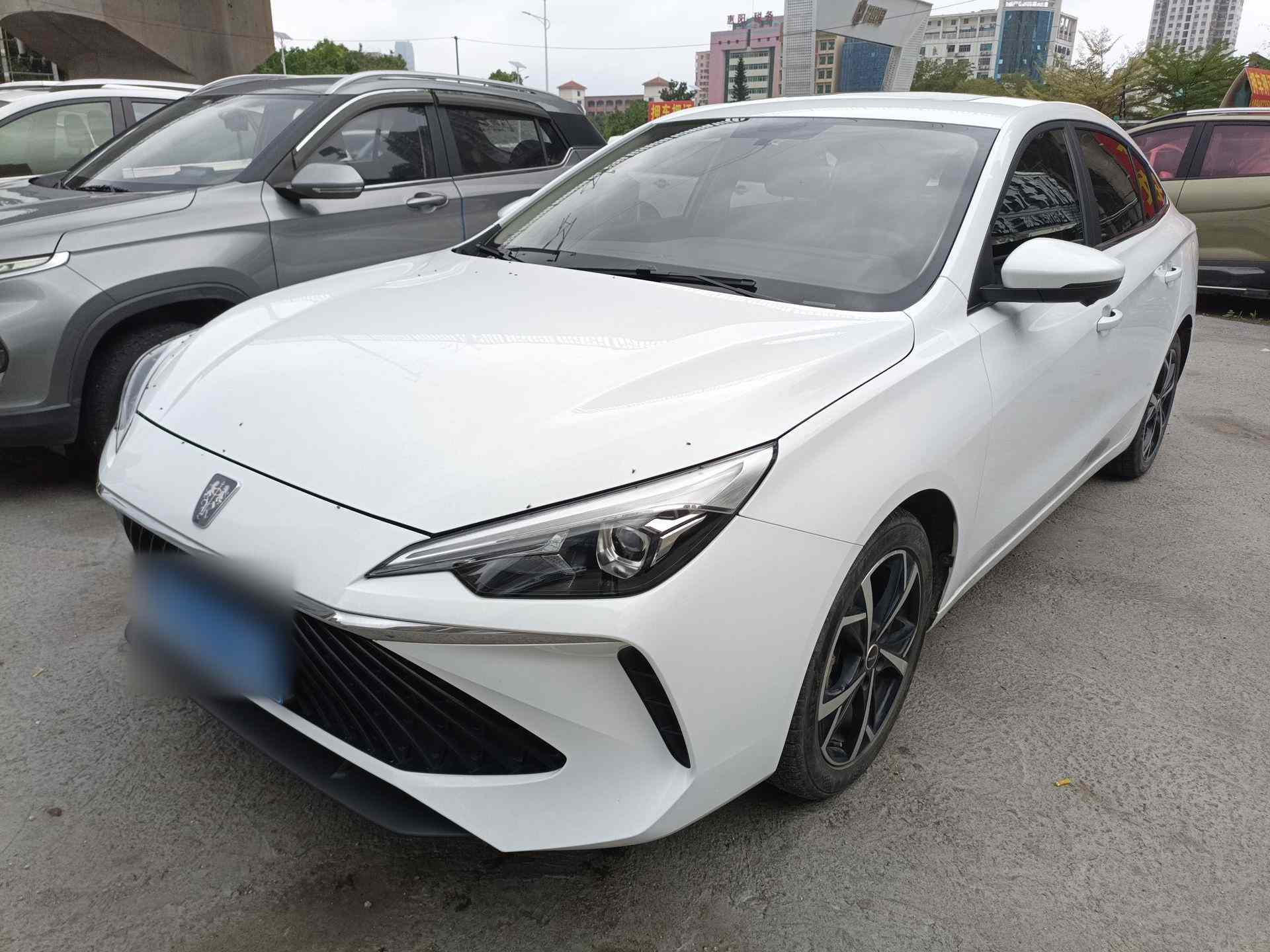 荣威i5 2023款 1.5L CVT豪华版(2)
