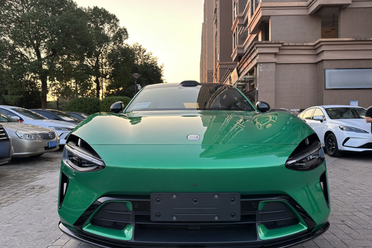 小米汽车 小米YU7 2025款 超长续航高性能四驱Max版车身外观6001