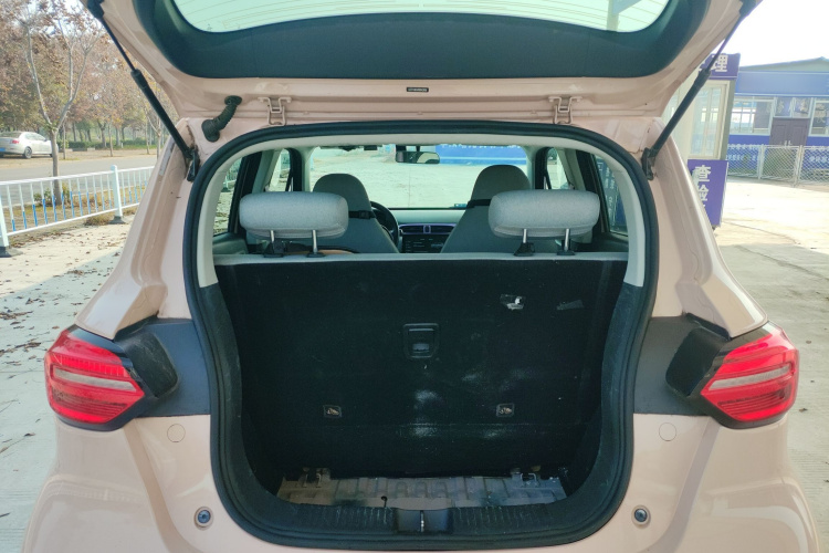 零跑汽车 零跑T03 2022款 珠光版机舱底盘23