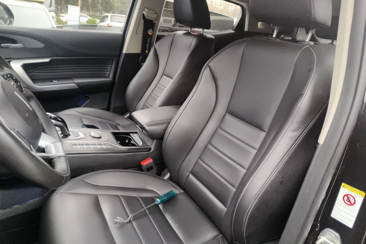 魏牌 VV5 2020款 1.5T 两驱颜先锋局部细节19