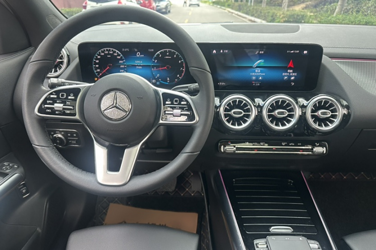 奔驰GLA 2020款 GLA 200中控内饰7008