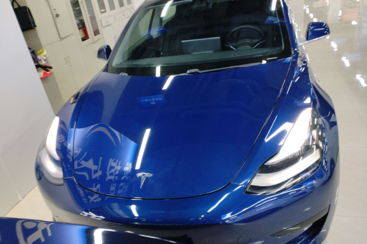 特斯拉 Model 3 2019款 标准续航后驱升级版车身外观2