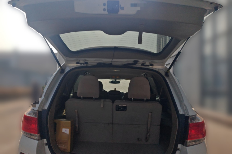 丰田 汉兰达 2012款 2.7L 两驱7座精英版中控内饰23