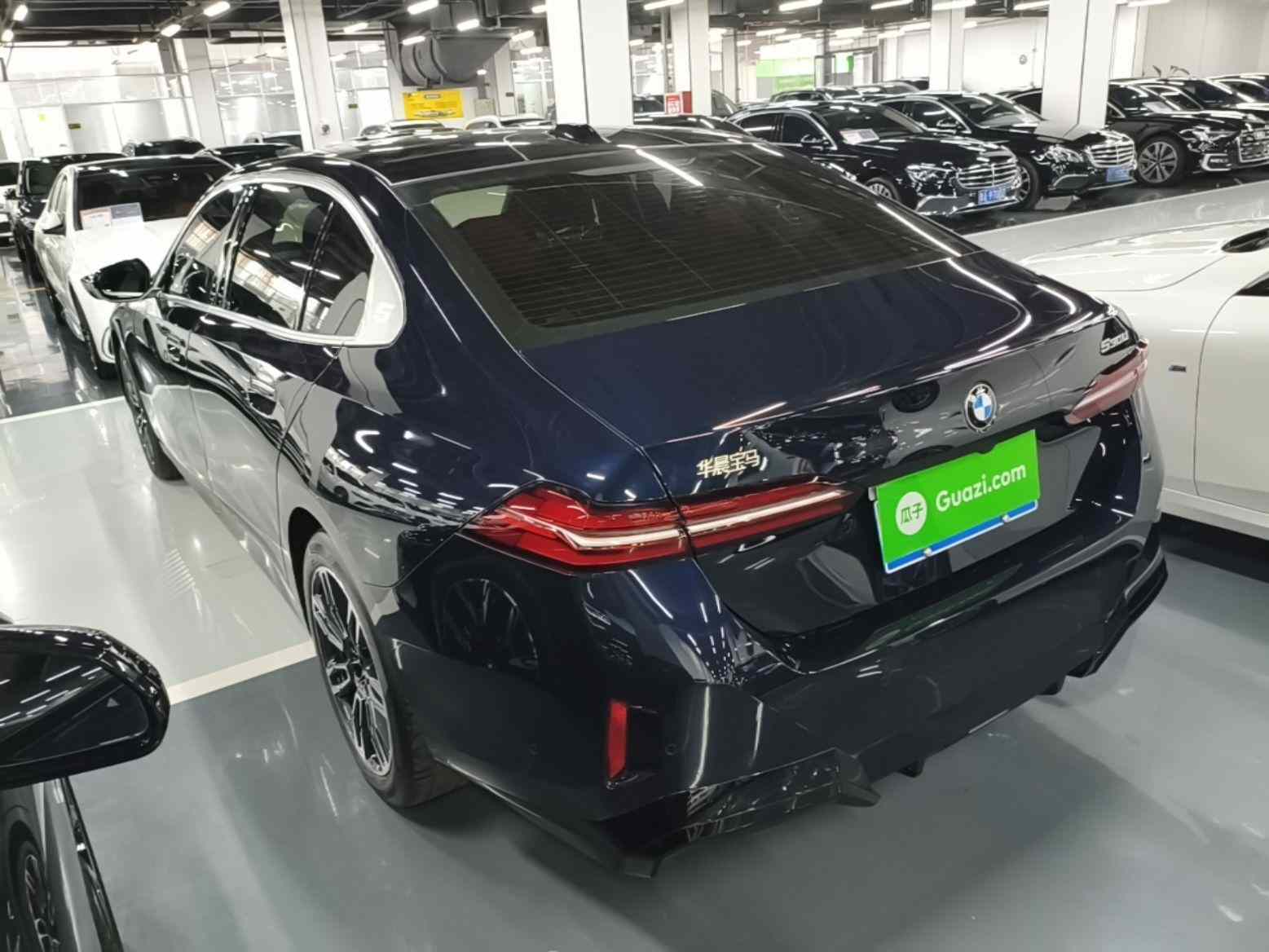 宝马5系 2026款 530Li 领先型 M运动套装(3)