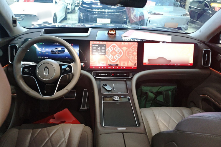 鸿蒙智行 问界M9 2024款 纯电 Ultra版 100kWh 5座版中控内饰7002