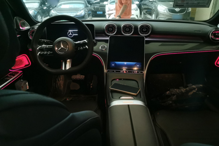 奔驰C级 2023款 改款二 C 260 L 运动版中控内饰12