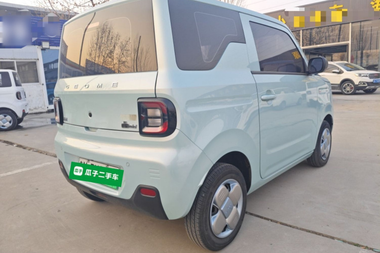 吉利银河 2024款 改款 熊猫mini 200km 龙腾版车身外观7