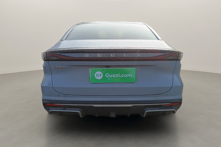 吉利银河 银河L6 2025款 EM-i 140km 探索+版车身外观6