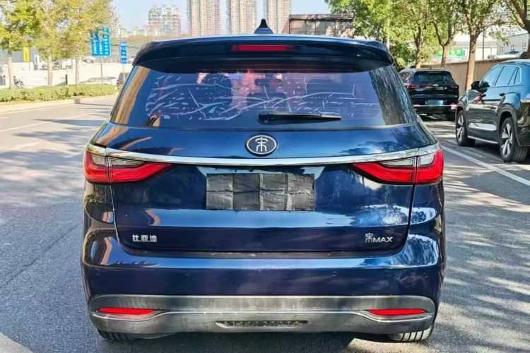 比亚迪 宋MAX 2017款 1.5T 自动智联豪华型 7座车身外观6004