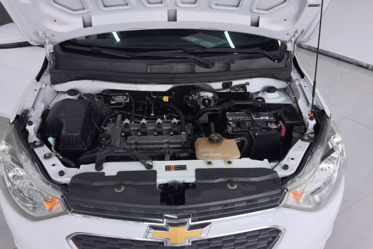 雪佛兰 2015款 赛欧3 1.3L AMT理想版机舱底盘24