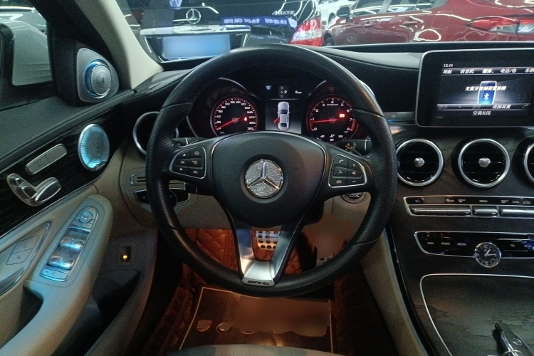 奔驰C级 2018款 C 200 L 运动版局部细节13