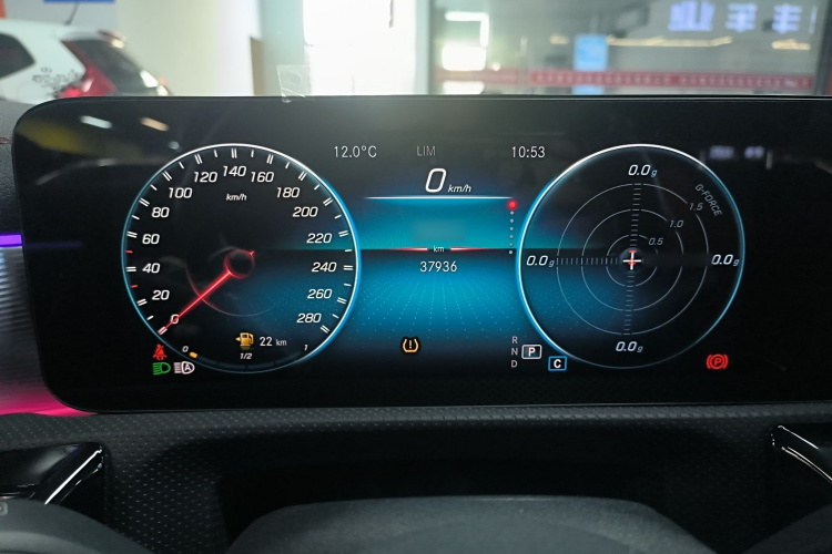 奔驰A级AMG 2022款 AMG A 35 L 4MATIC局部细节14