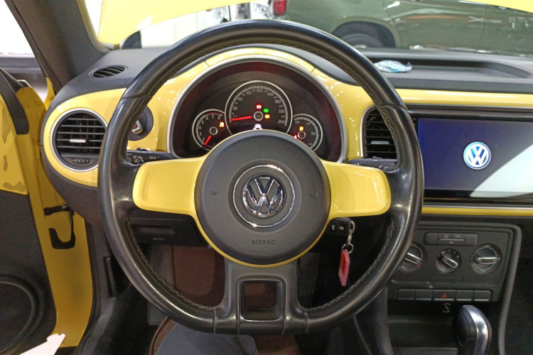 大众 甲壳虫 2015款 180TSI中控内饰13